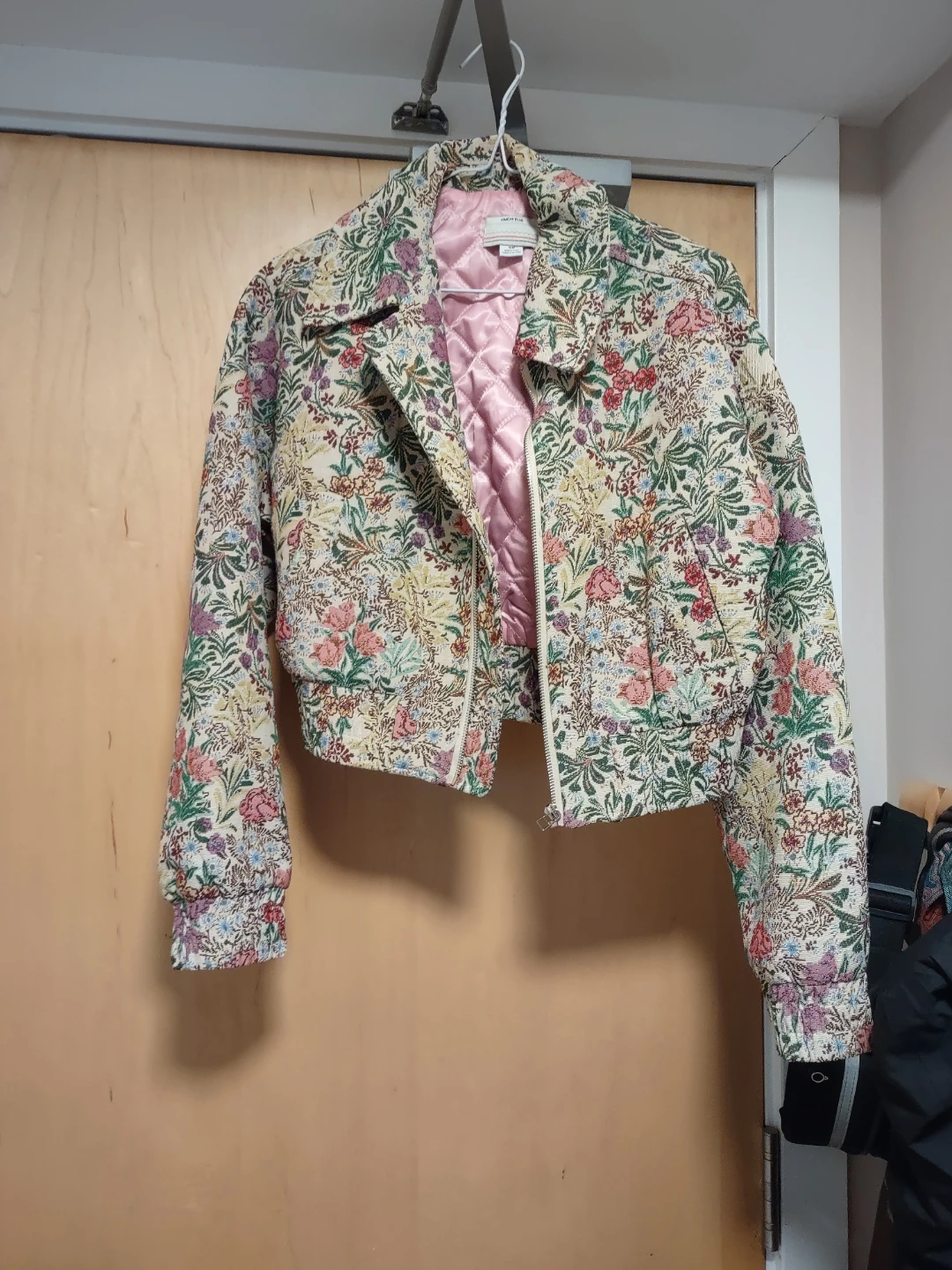 Women's medium spring coat