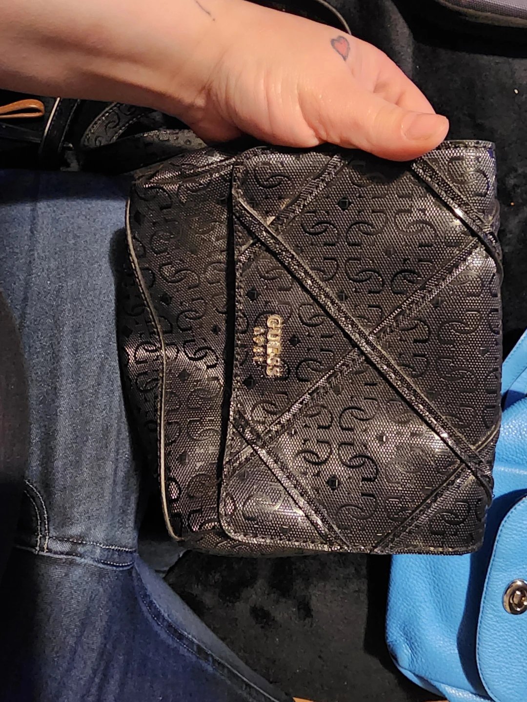 Guess Black Monogram Chain Shoulder Bag - photo 2