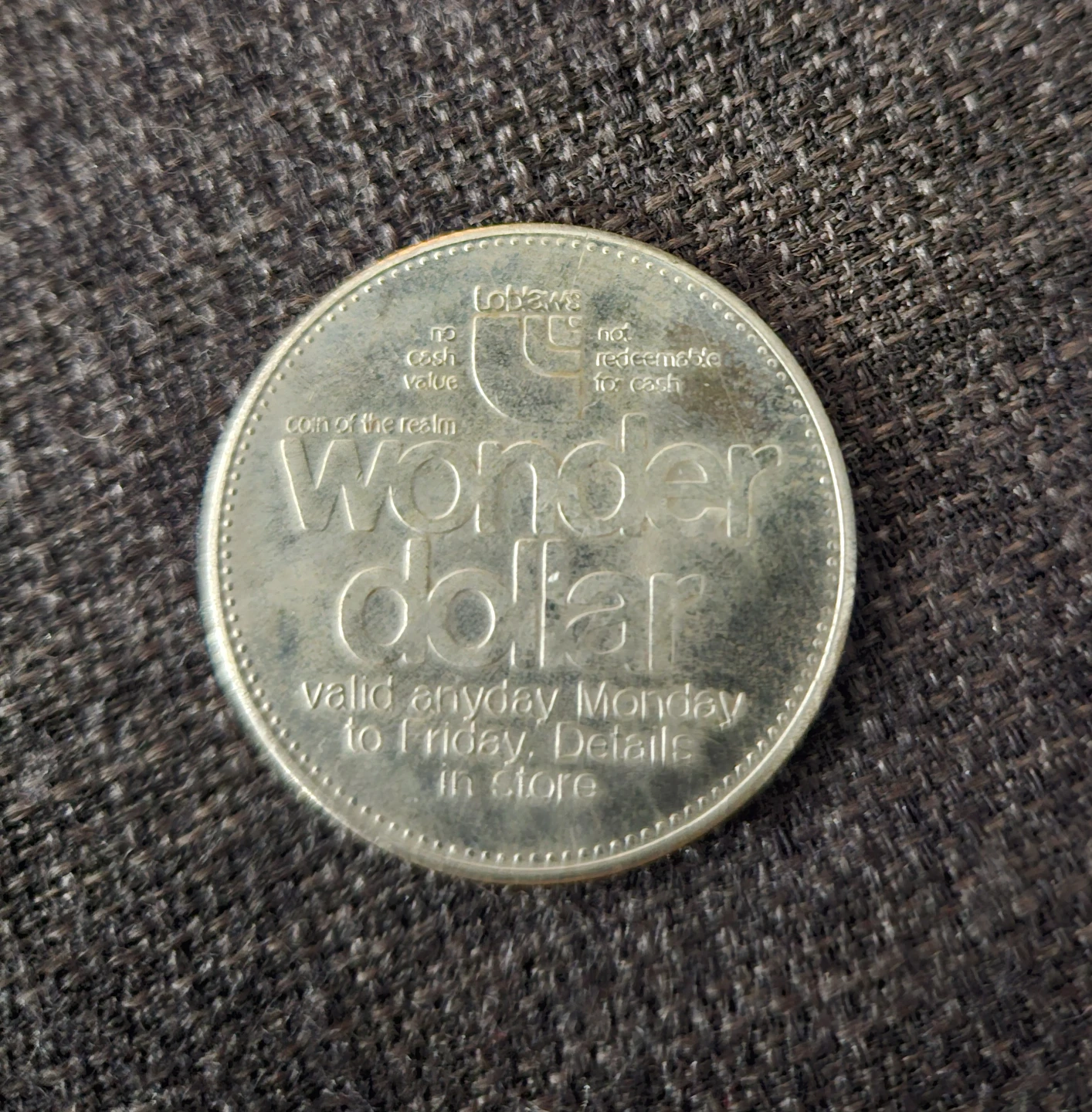 Canadas Wonderland Wonder Dollar Token $1 Coin - photo 2