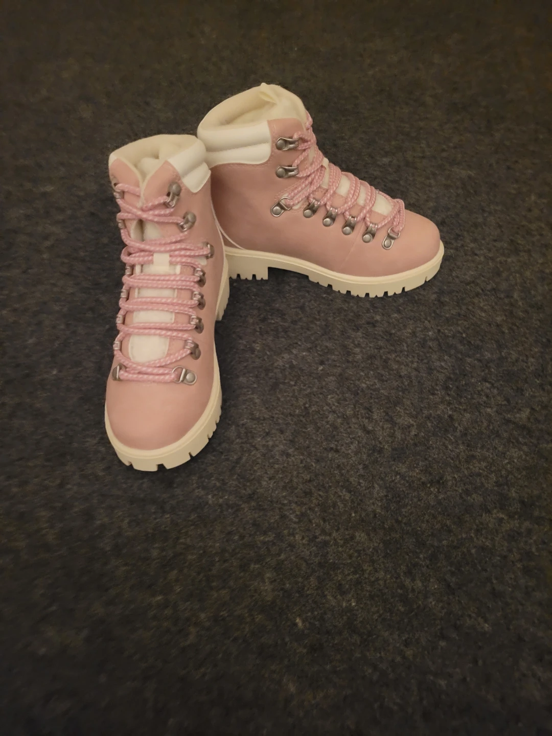 Pink faux fur lined hiking boots (Toddlers)