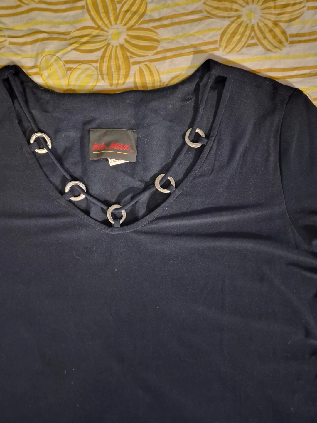 Navy blue vintage top with silver ring detailing - photo 3