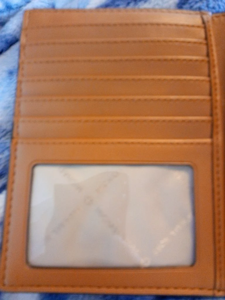 Michael Kors Wallet - photo 2