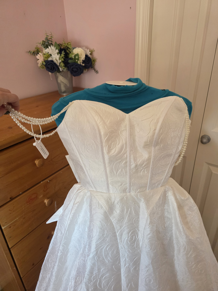 White Strapless Wedding Dress with Pearls and Bow Accent - photo 2