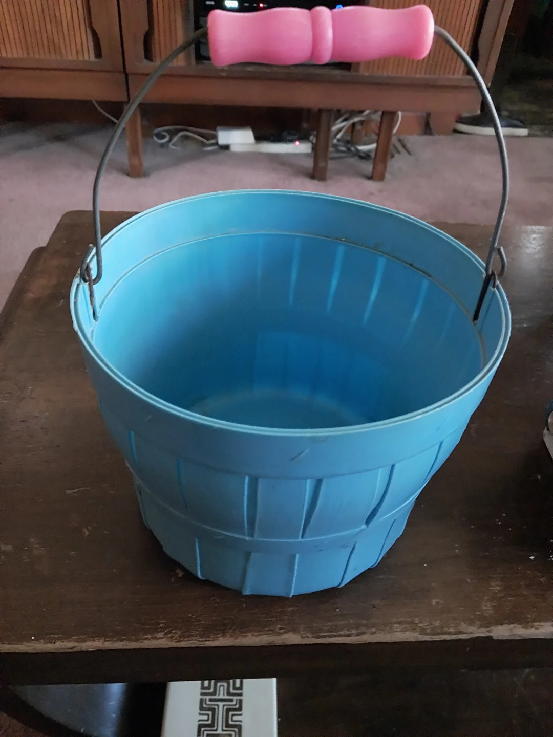 Blue Plastic Bucket with Pink Handle - photo 2