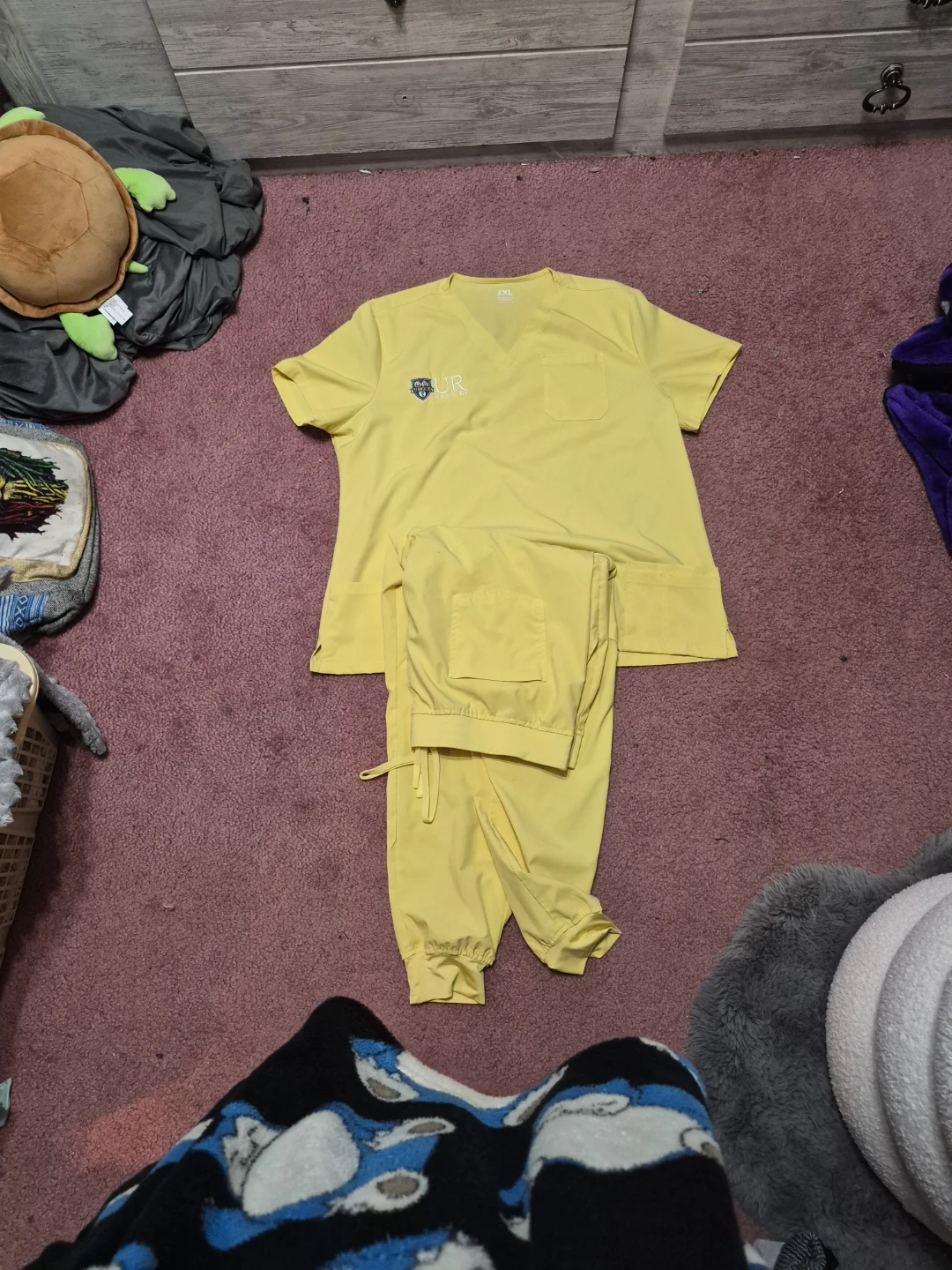 UR Scrub Set Top and Pants