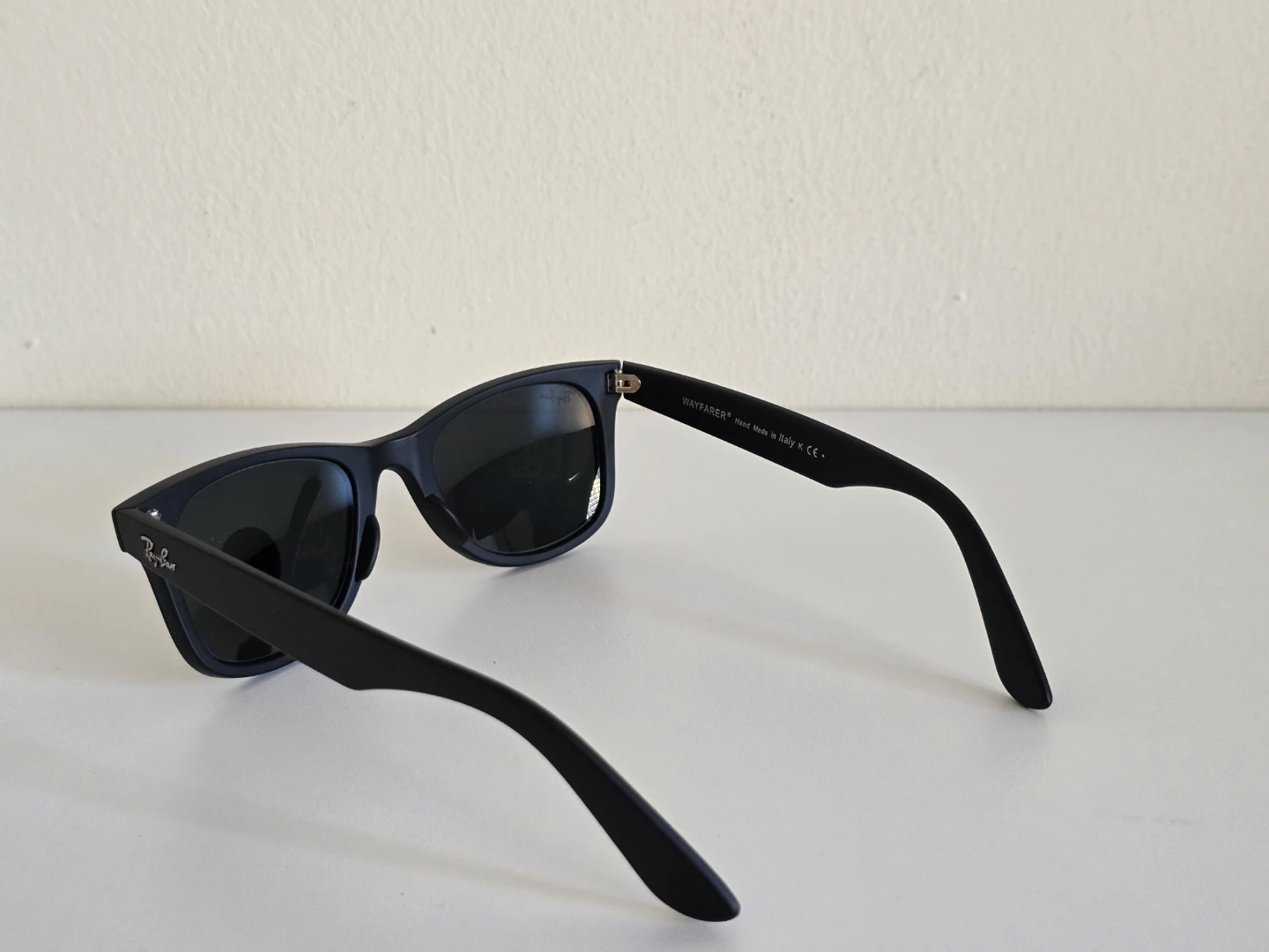 Ray-Ban Wayfarer Sunglasses - photo 3