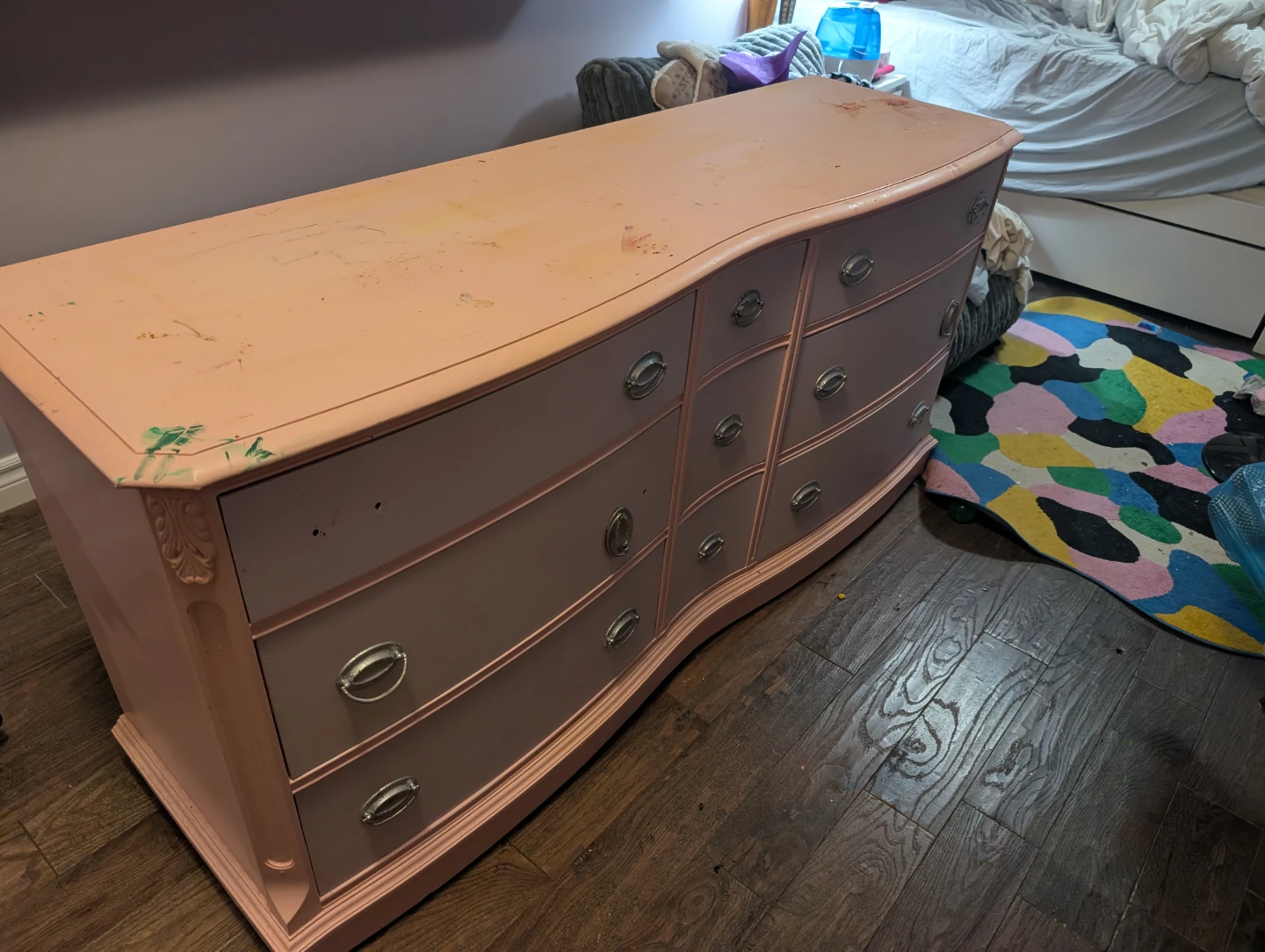 Pink 9-Drawer Dresser