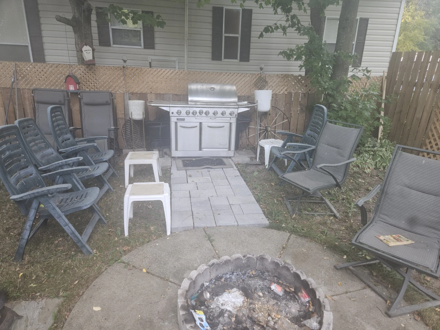Trailer with add on room .2 bedrooms large lot - photo 3