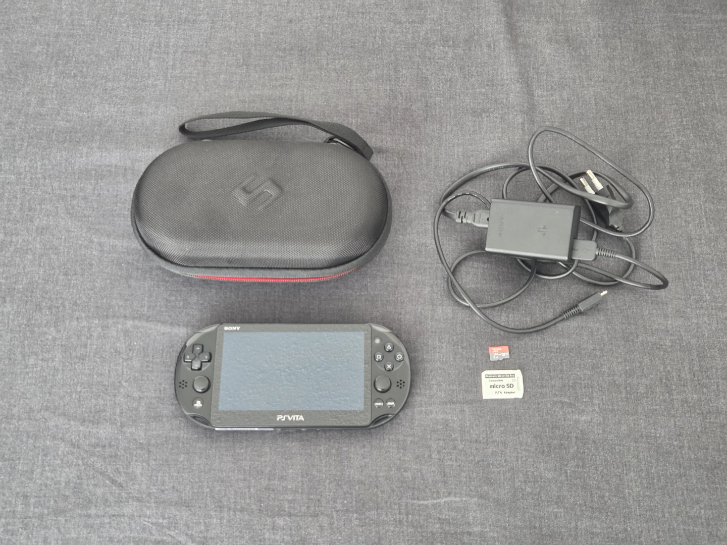 PS Vita PCH-2000 + Accessories