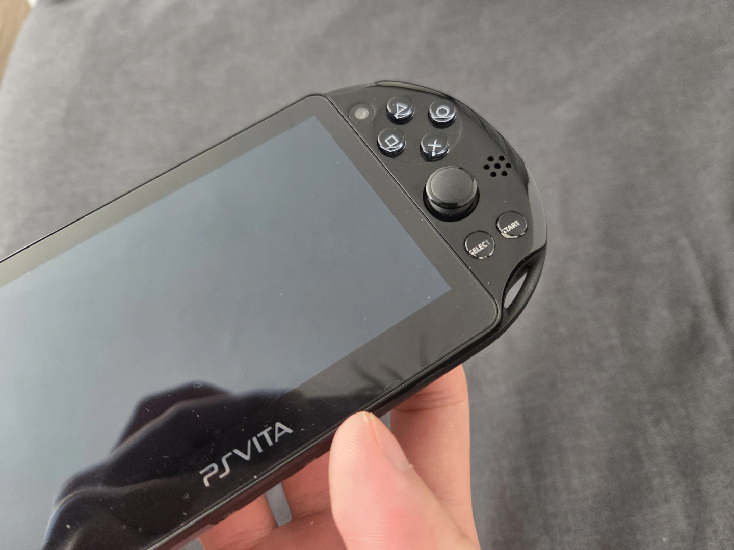 PS Vita PCH-2000 + Accessories - photo 2