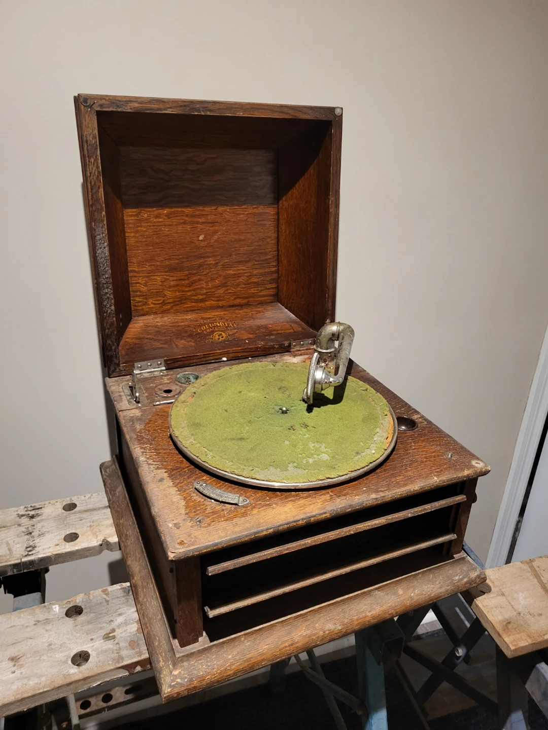 Antique Columbia Gramophone Project