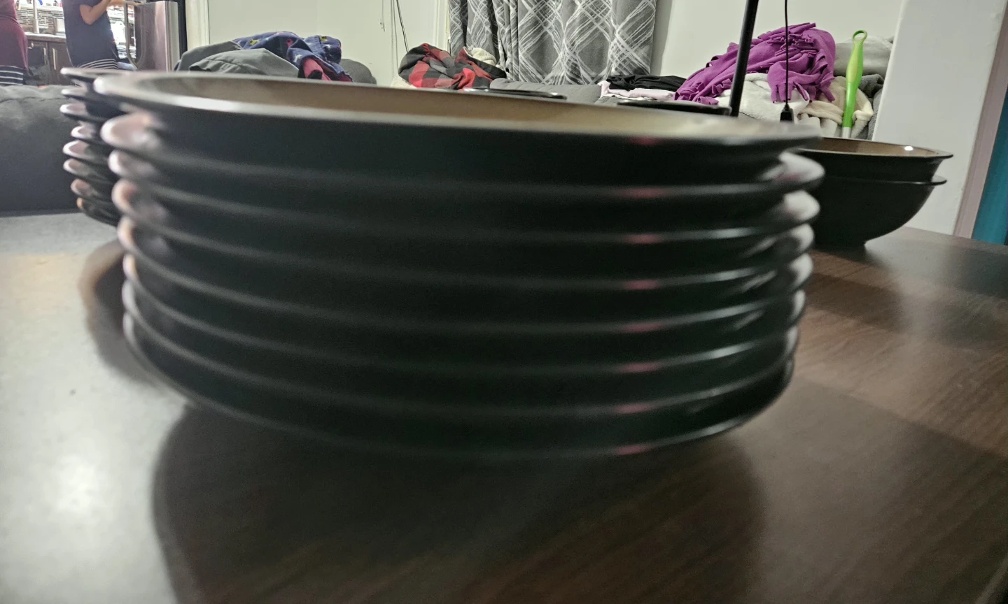 11 inch Dinner Plates Set - Brown and Black - photo 2