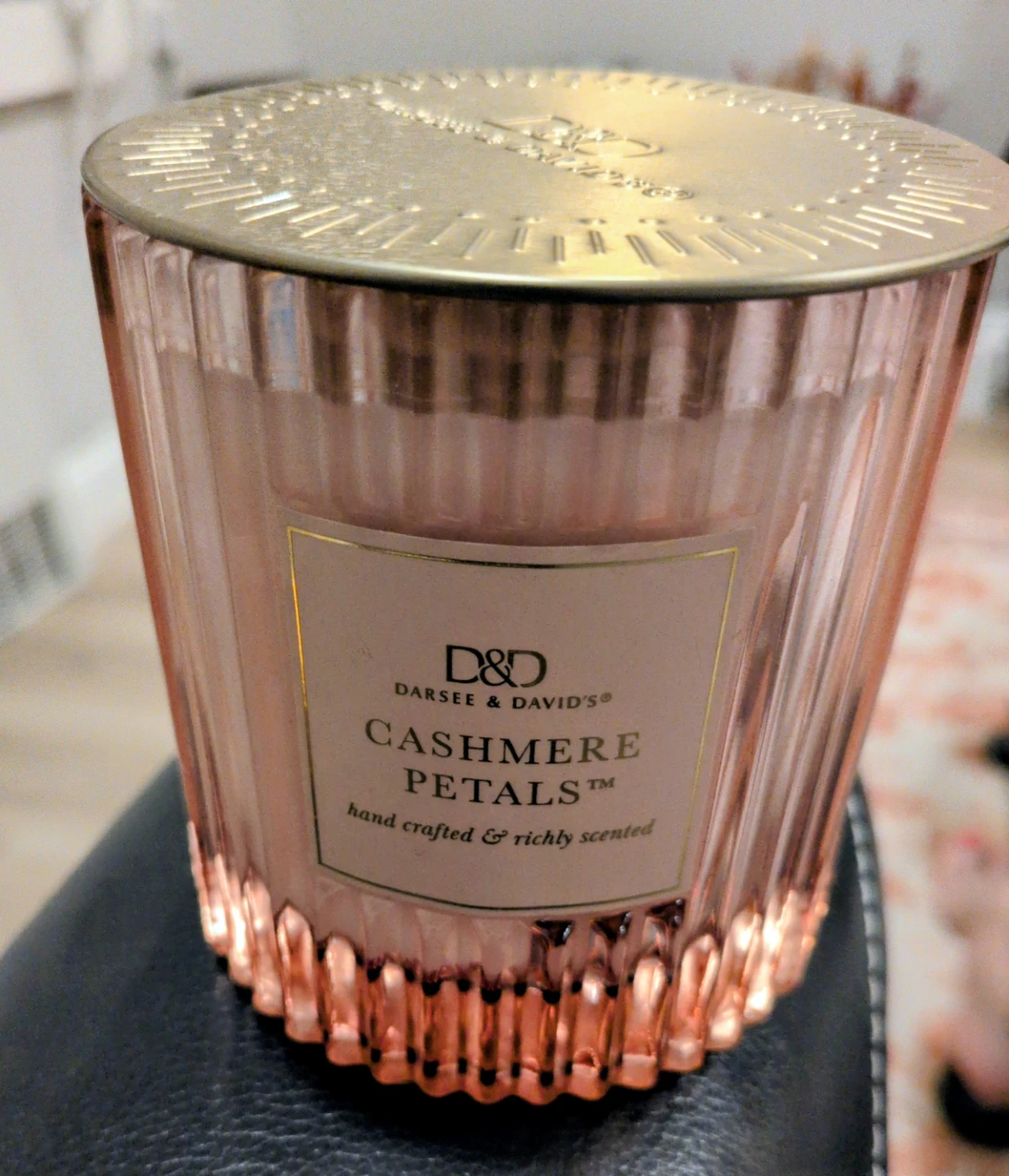 D&D Darsee & David's Cashmere Petals Scented Candle