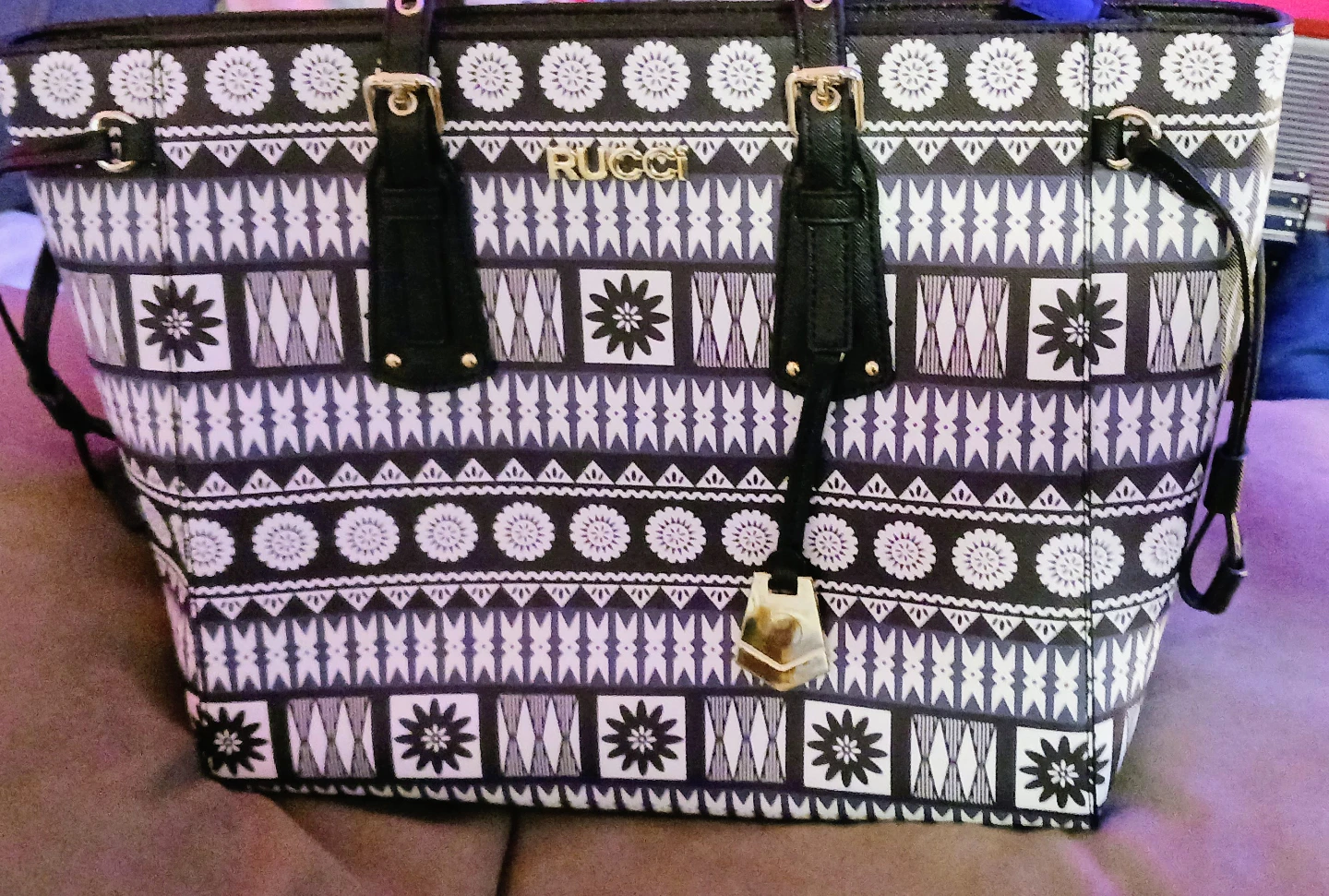 RUCCI Black and White Pattern Tote Bag - photo 2