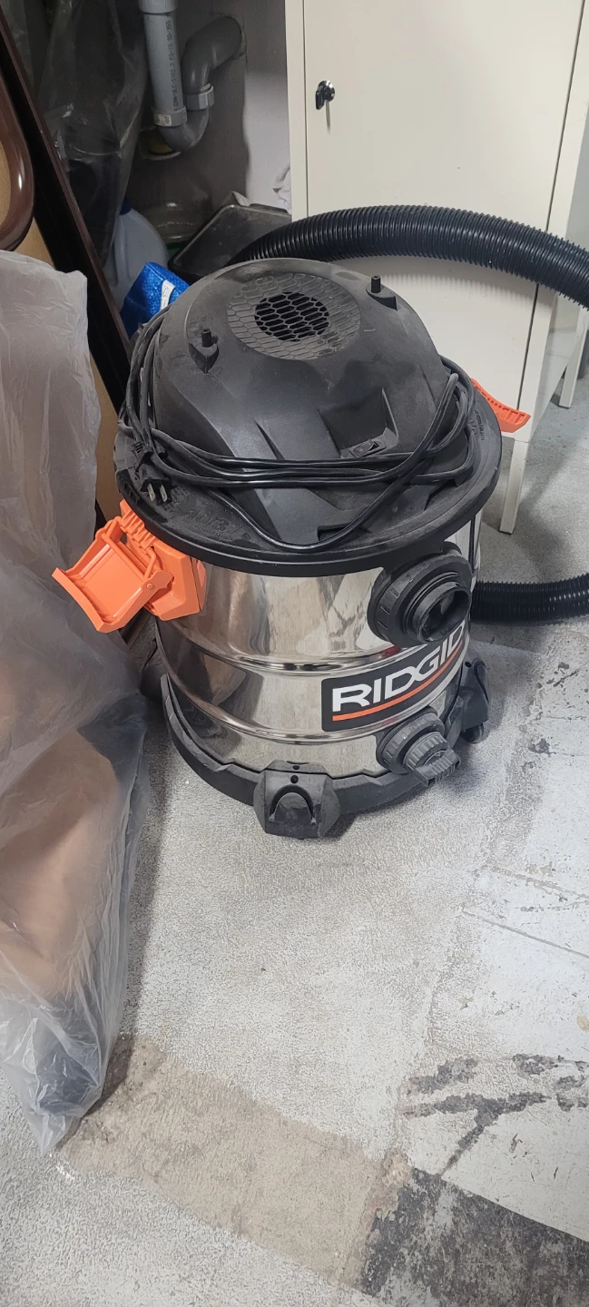 RIGID Vacuum 10 gallon