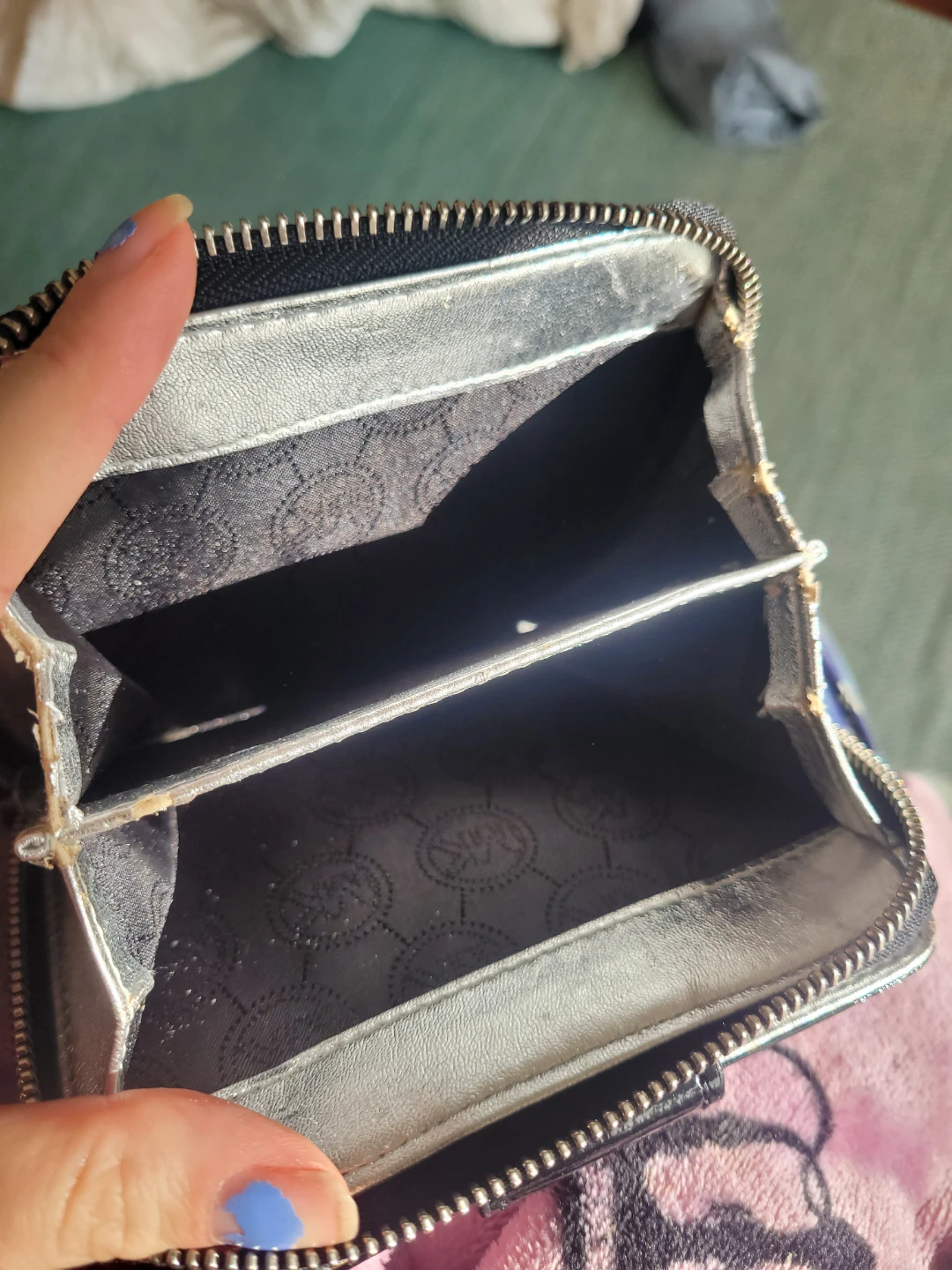 Michael Kors "Est. 1981" Black Patent Leather Zip Around Wallet - photo 2