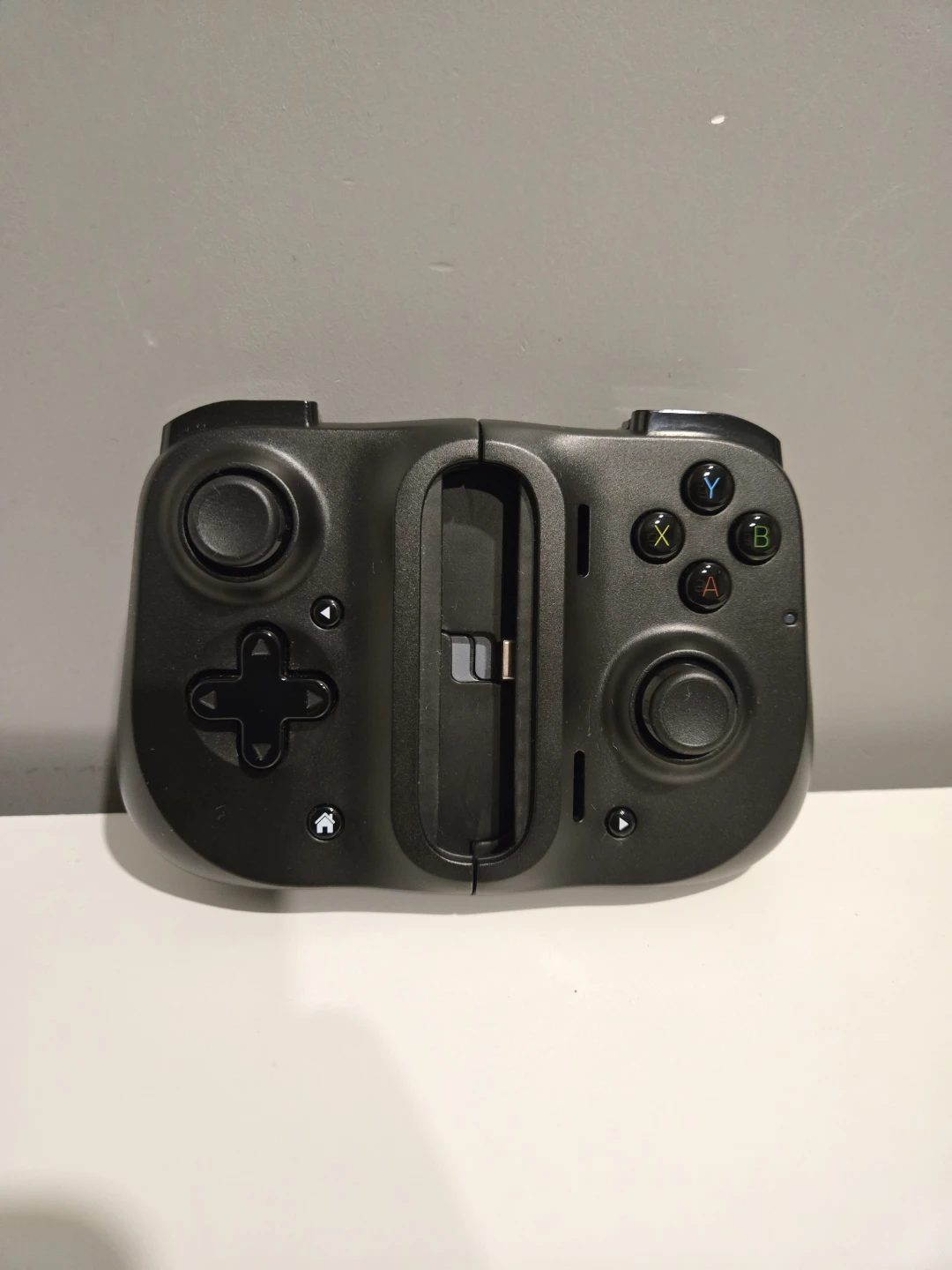 Razer Kishi V1 Mobile Gaming Controller RZ06-0290
