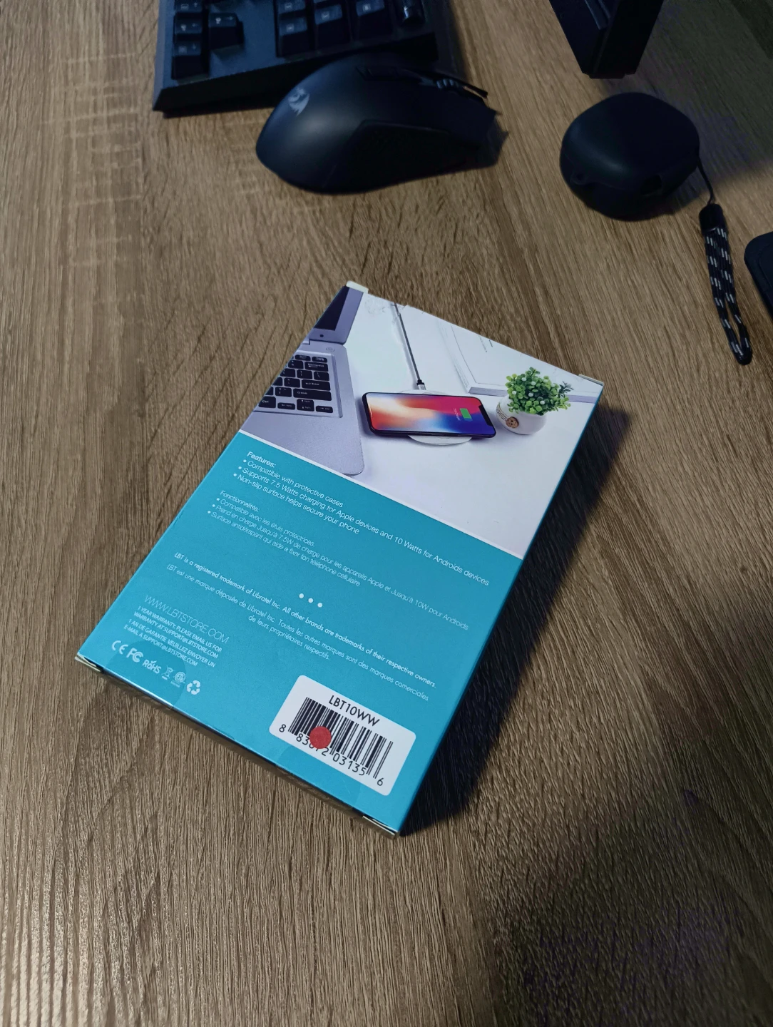 POWER STREAM 10W Fast Wireless Charger - photo 2