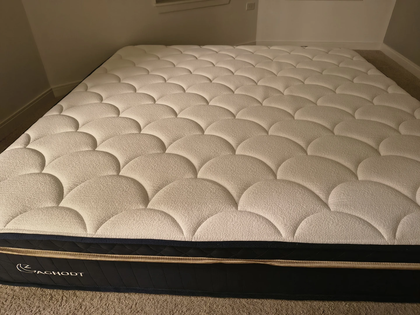 AGHODT Hybrid Spring Mattress