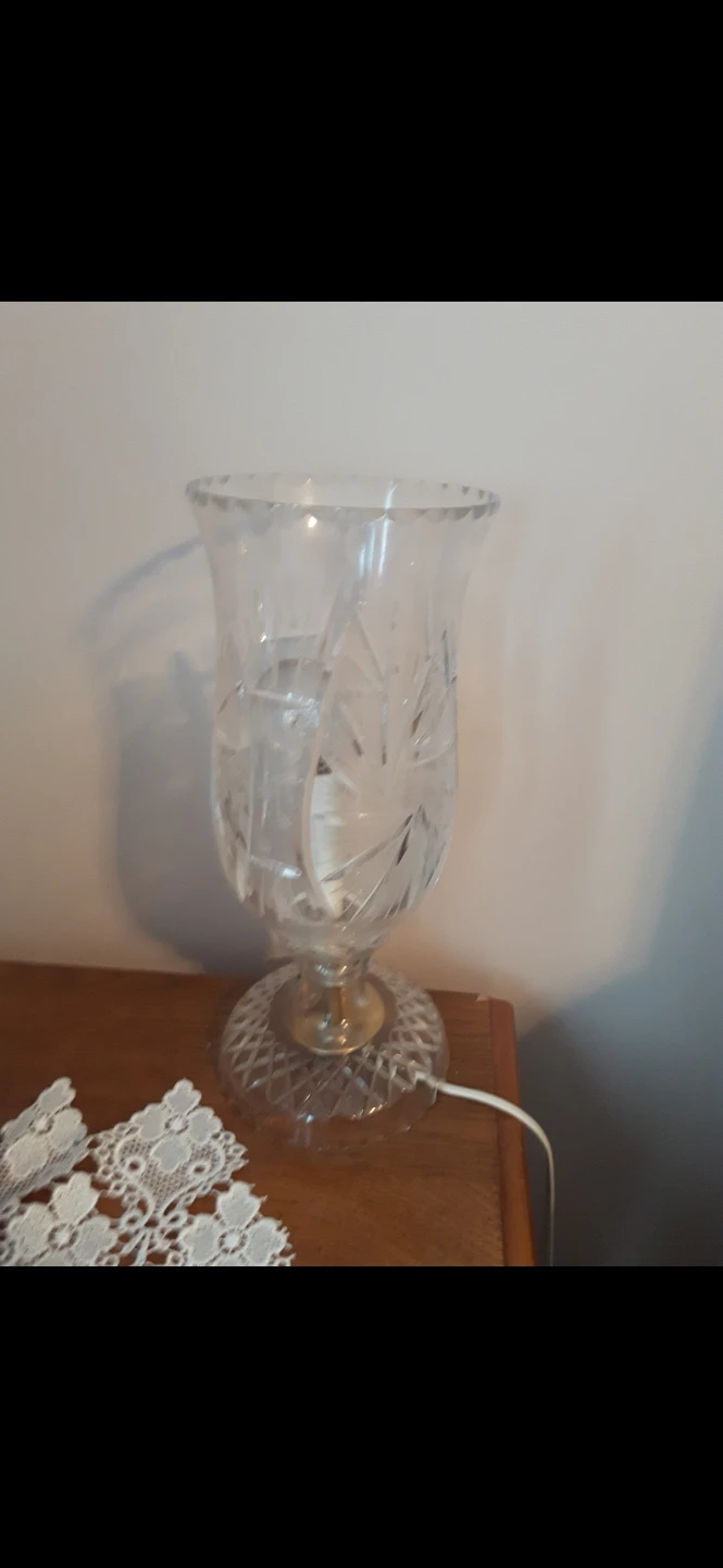Crystal hurricane lamp