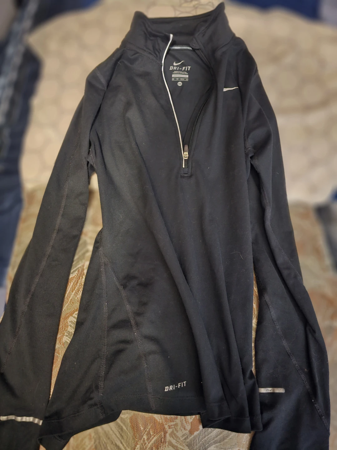 Nike Dri-FIT Quarter-Zip Long Sleeve Shirt XS