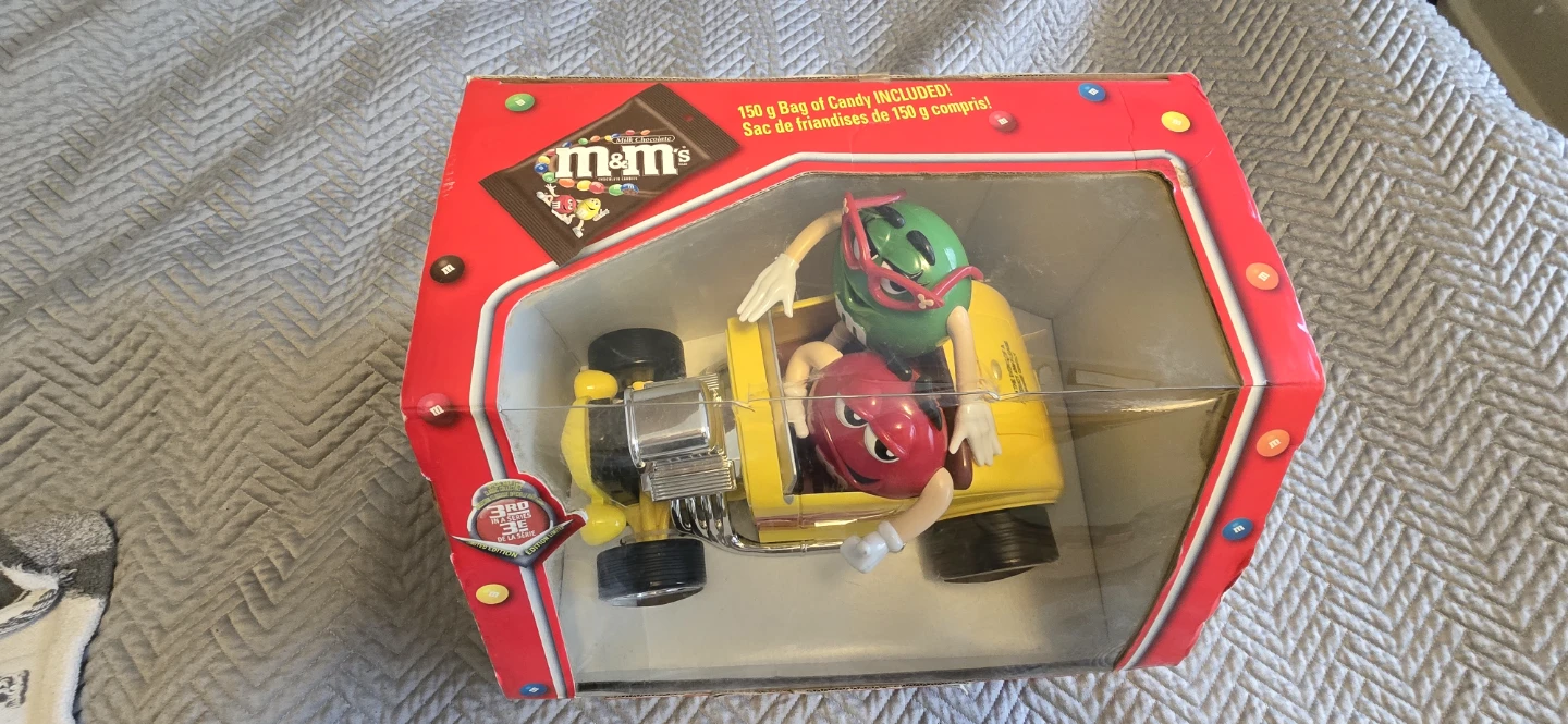 M&M's Rebel Without a Pause Hot Rod Collectible - photo 3