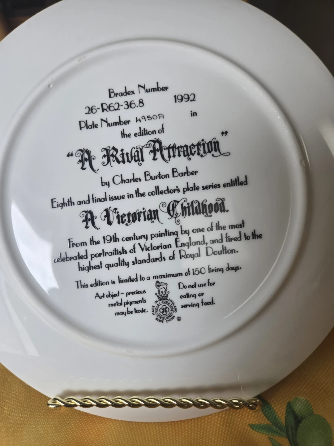 Royal Doulton "A Rival Attraction" Collector Plate - photo 2