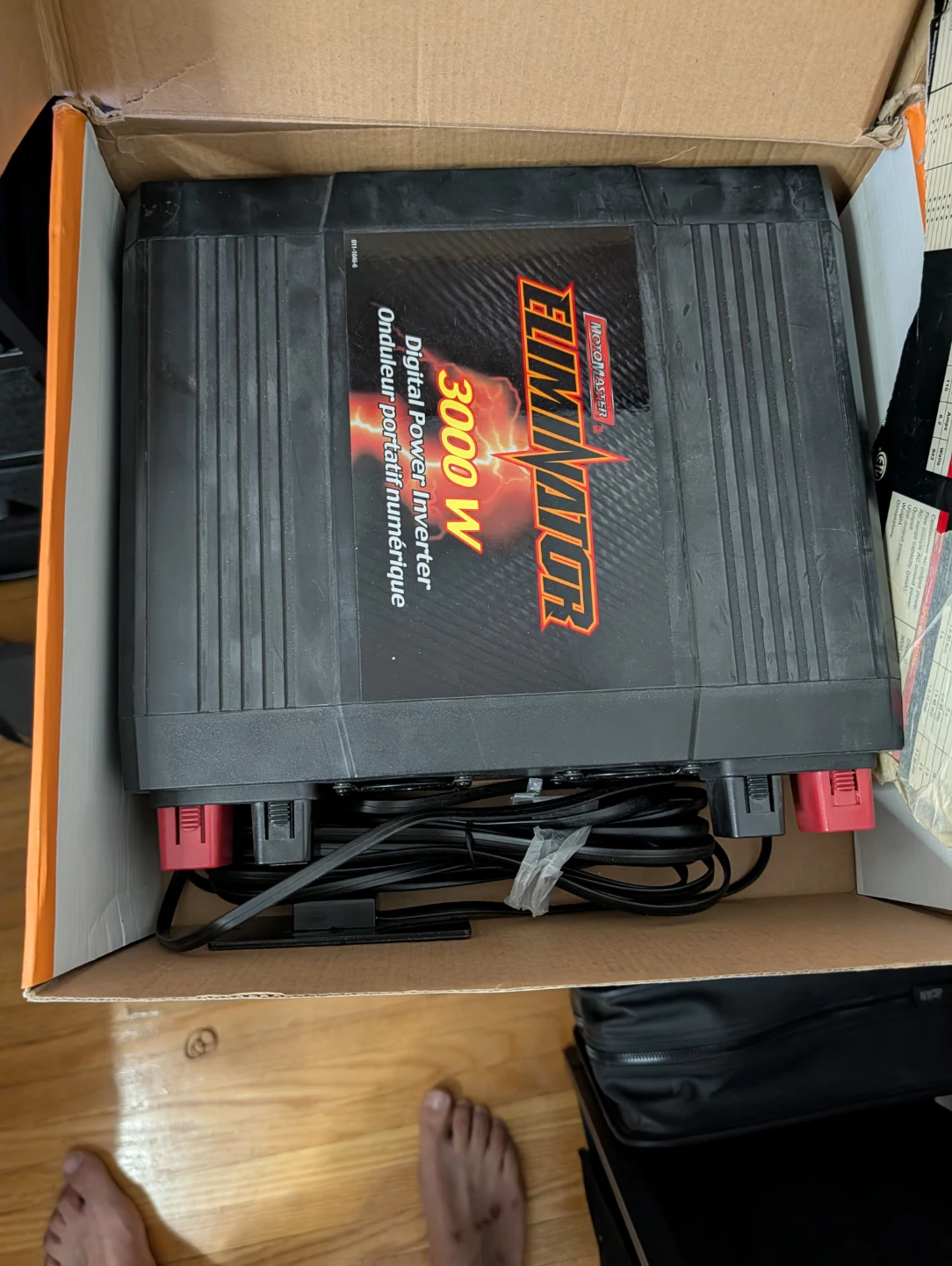 Motomaster Eliminator 3000W Digital Power Inverter