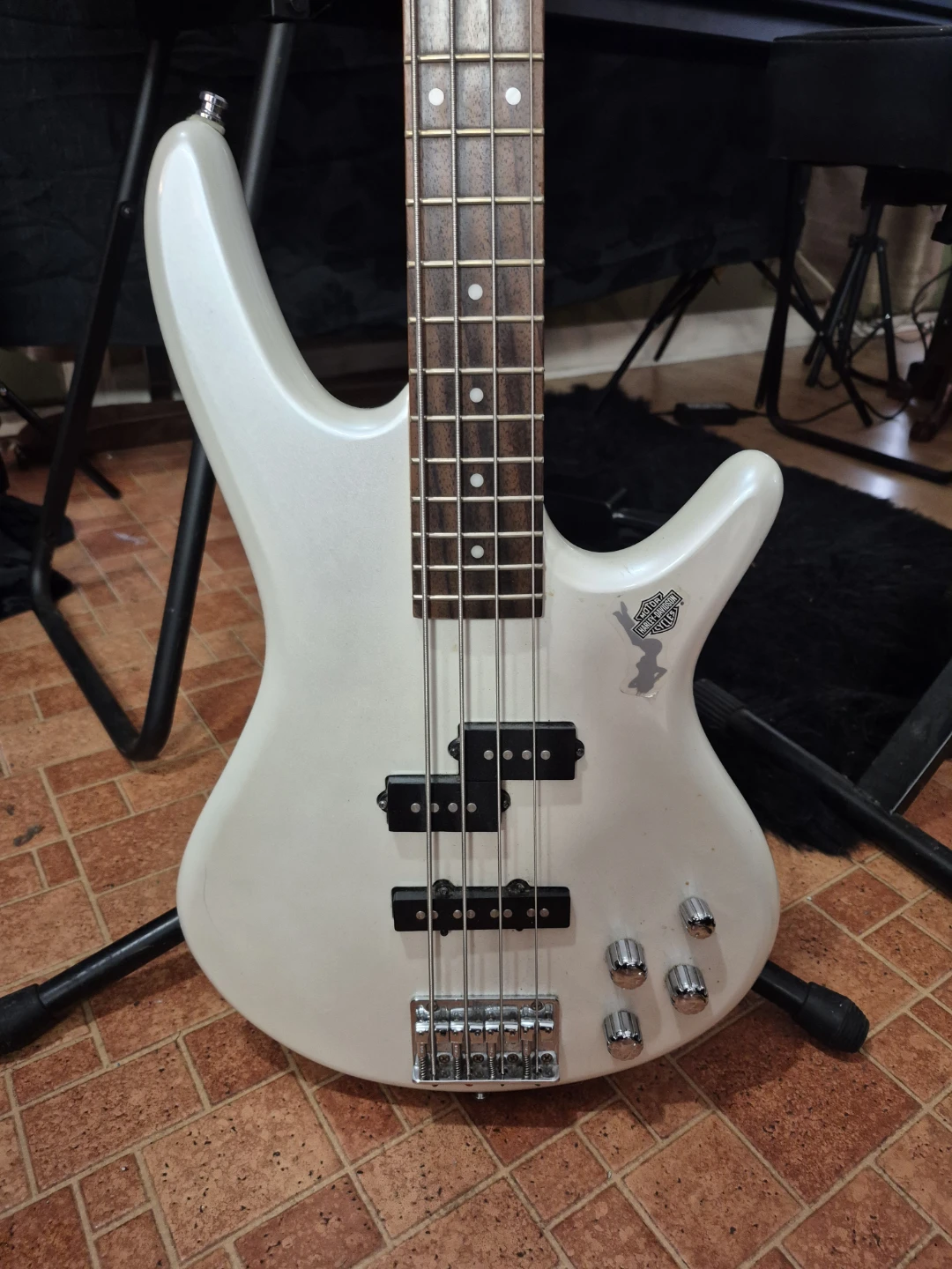 Ibanez GSR200 Electric Bass Guitar - photo 2