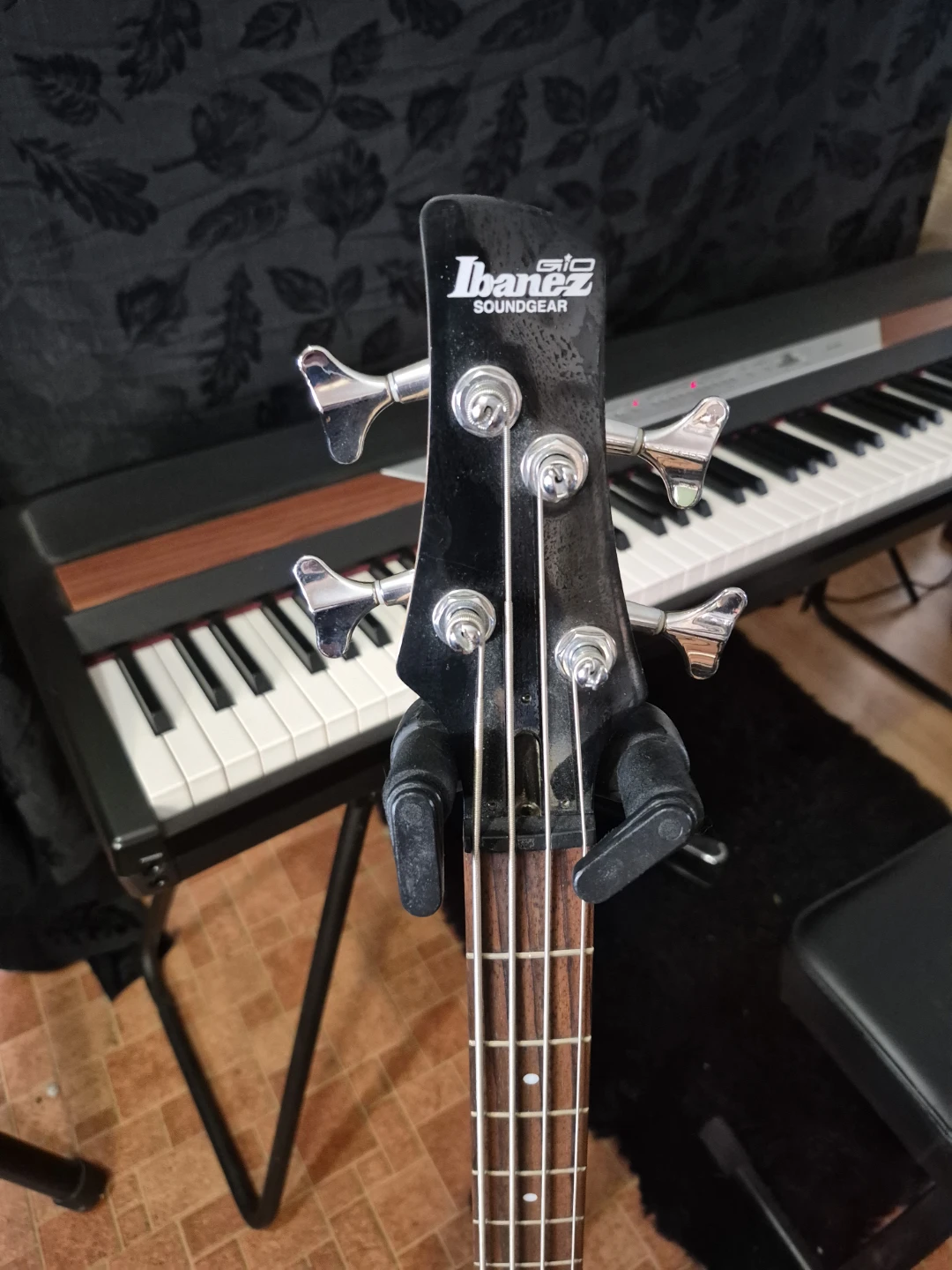 Ibanez GSR200 Electric Bass Guitar - photo 3