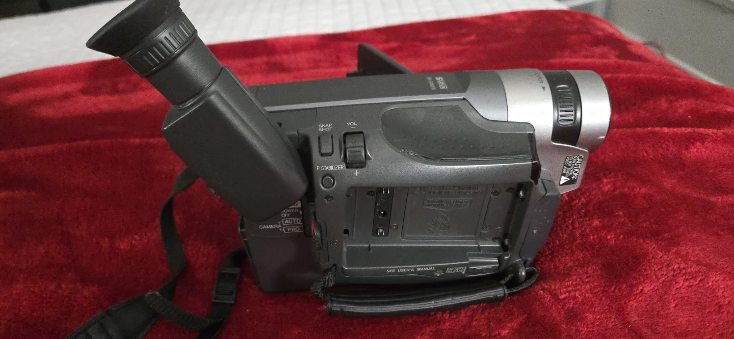 JVC. Video camera. - photo 2