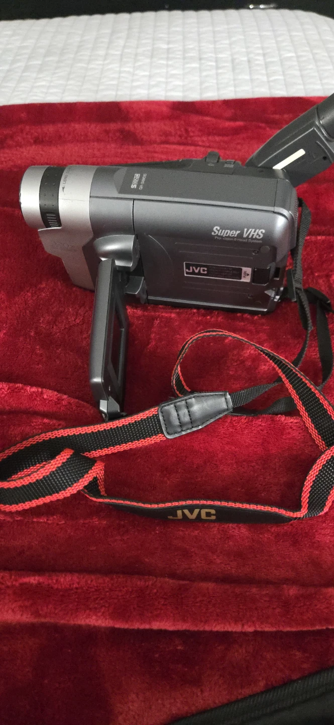 JVC. Video camera. - photo 4