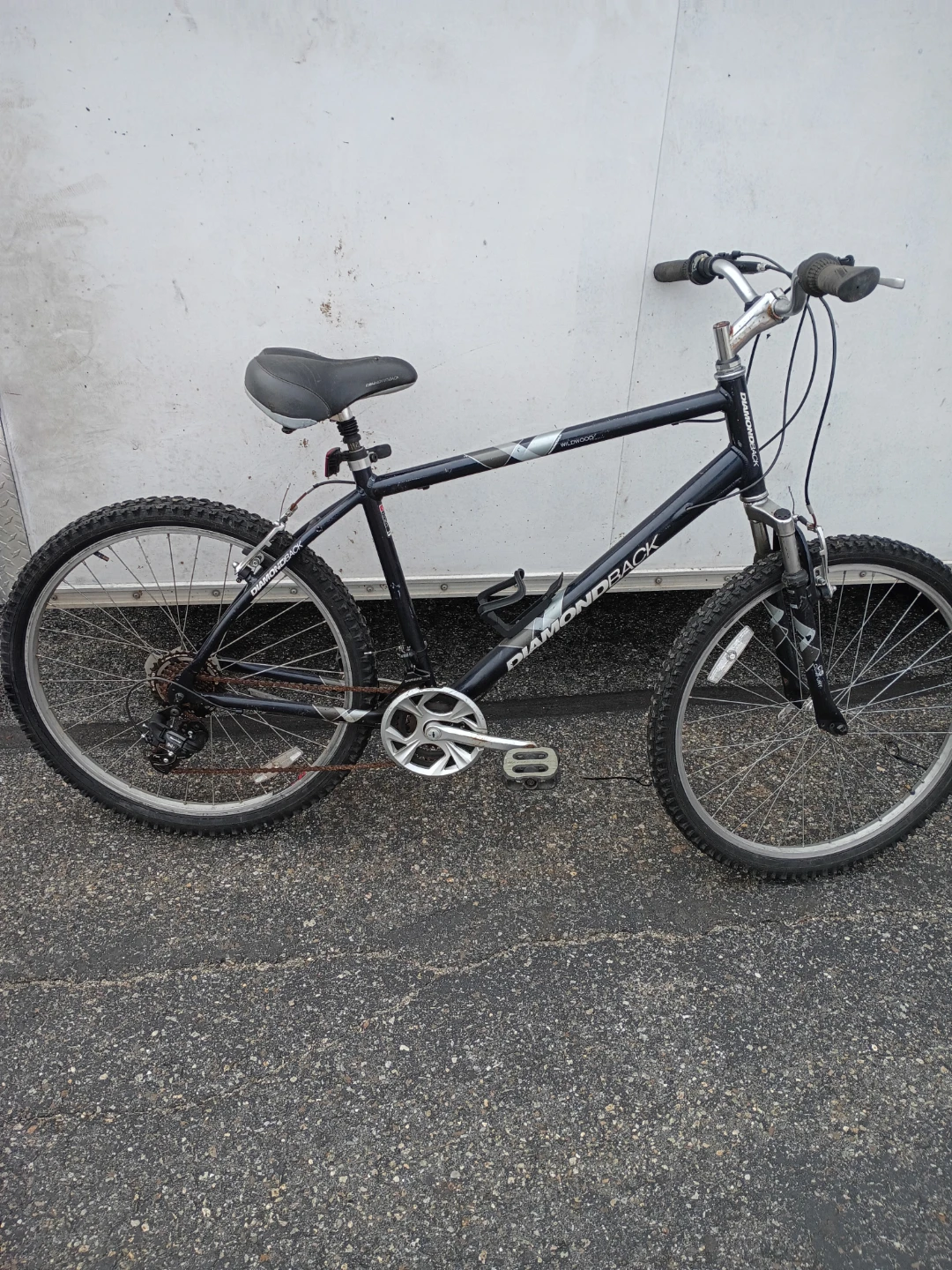 Diamondback Mountain Bike - photo 2