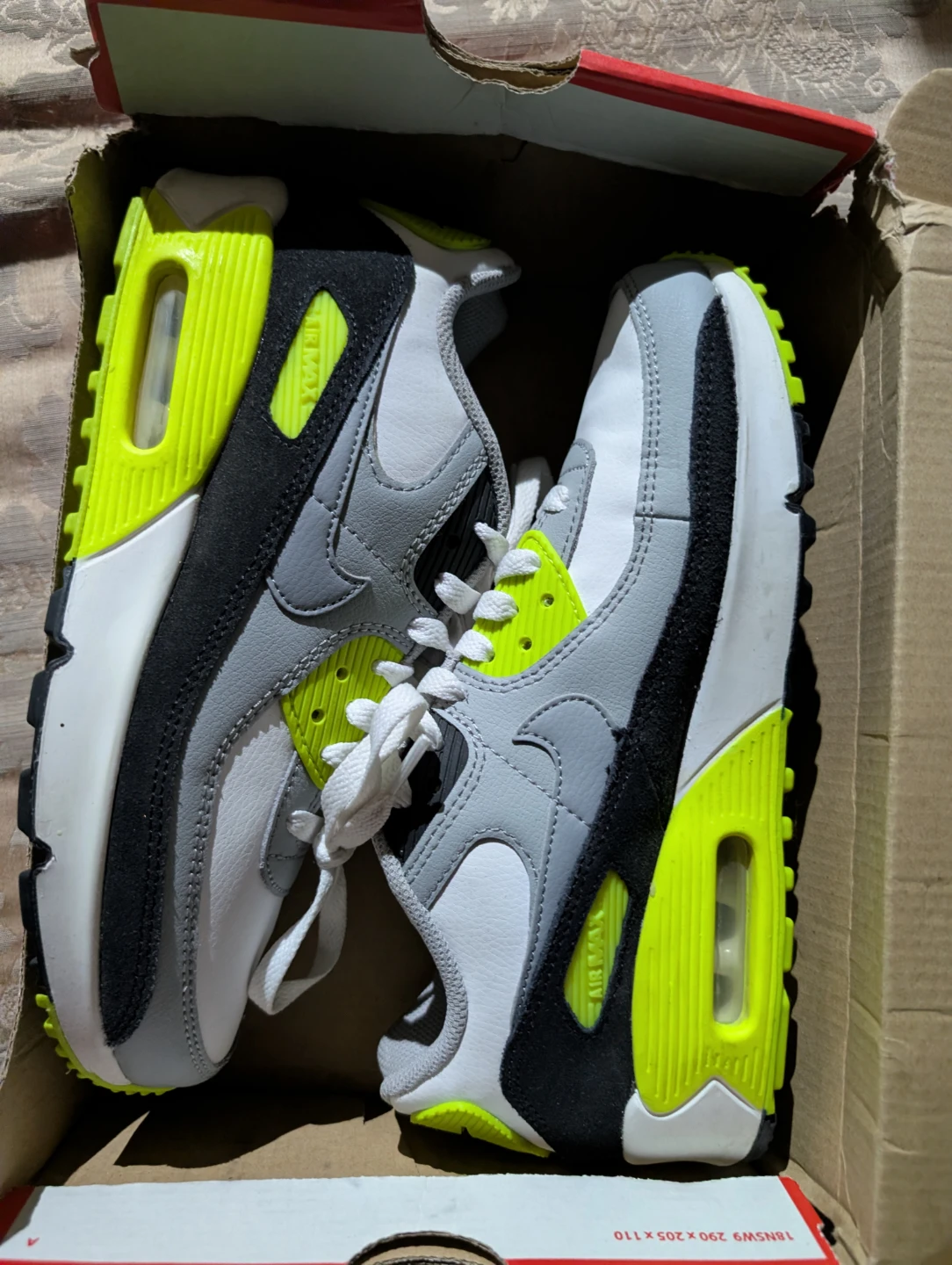 Nike Air Max 90 Youth Sneakers Size 6.5Y - photo 3