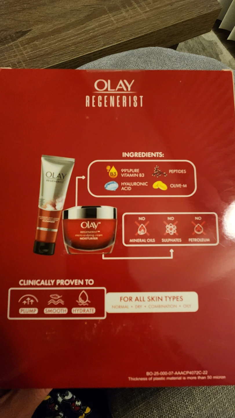 Olay Regenerist Gift Set - photo 2