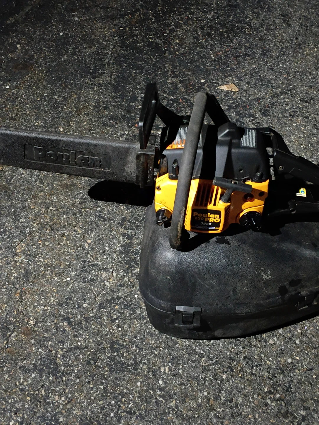 Poulan Chainsaw with Case