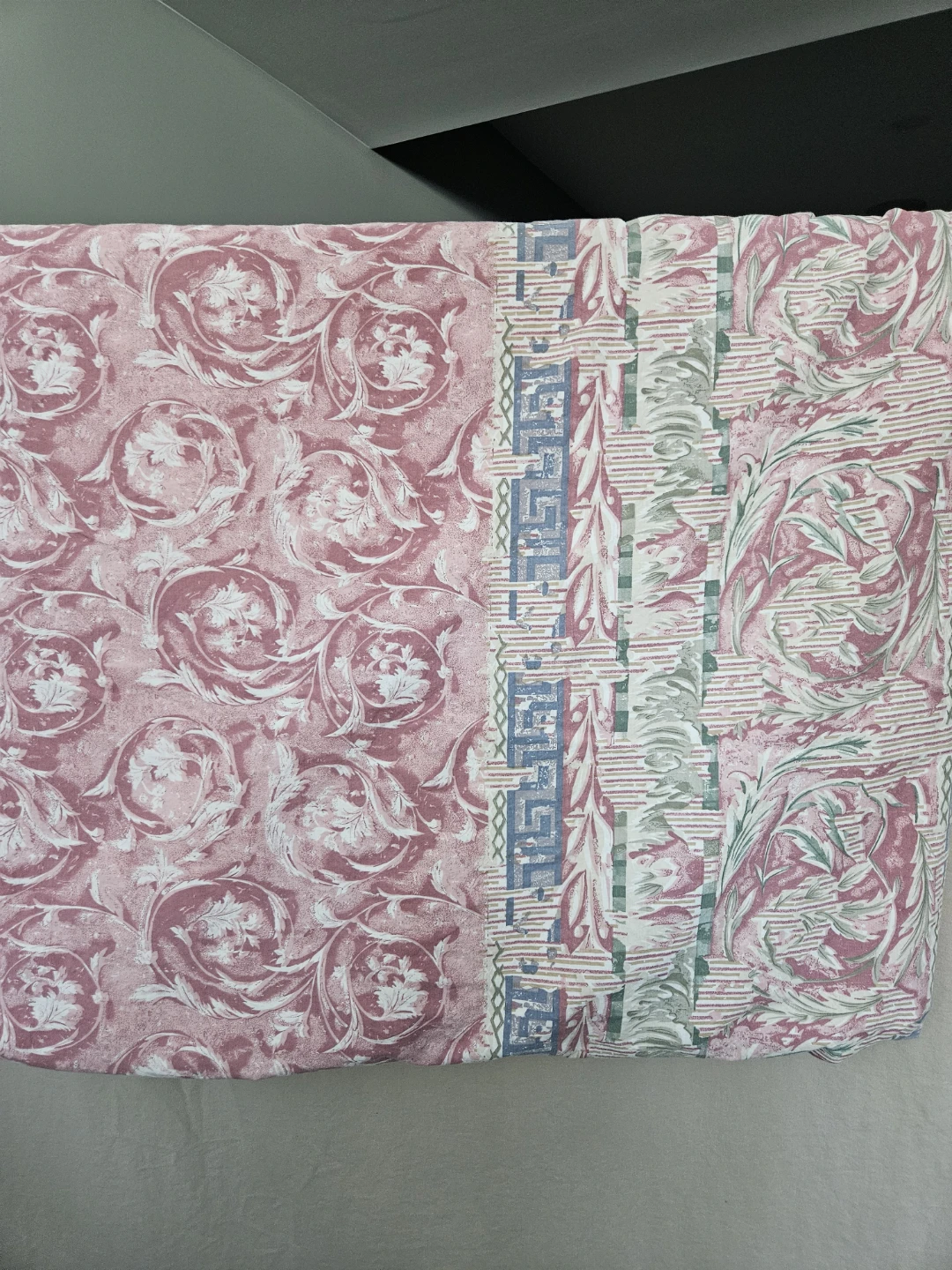 Queen Duvet Cover - Pink floral patterned