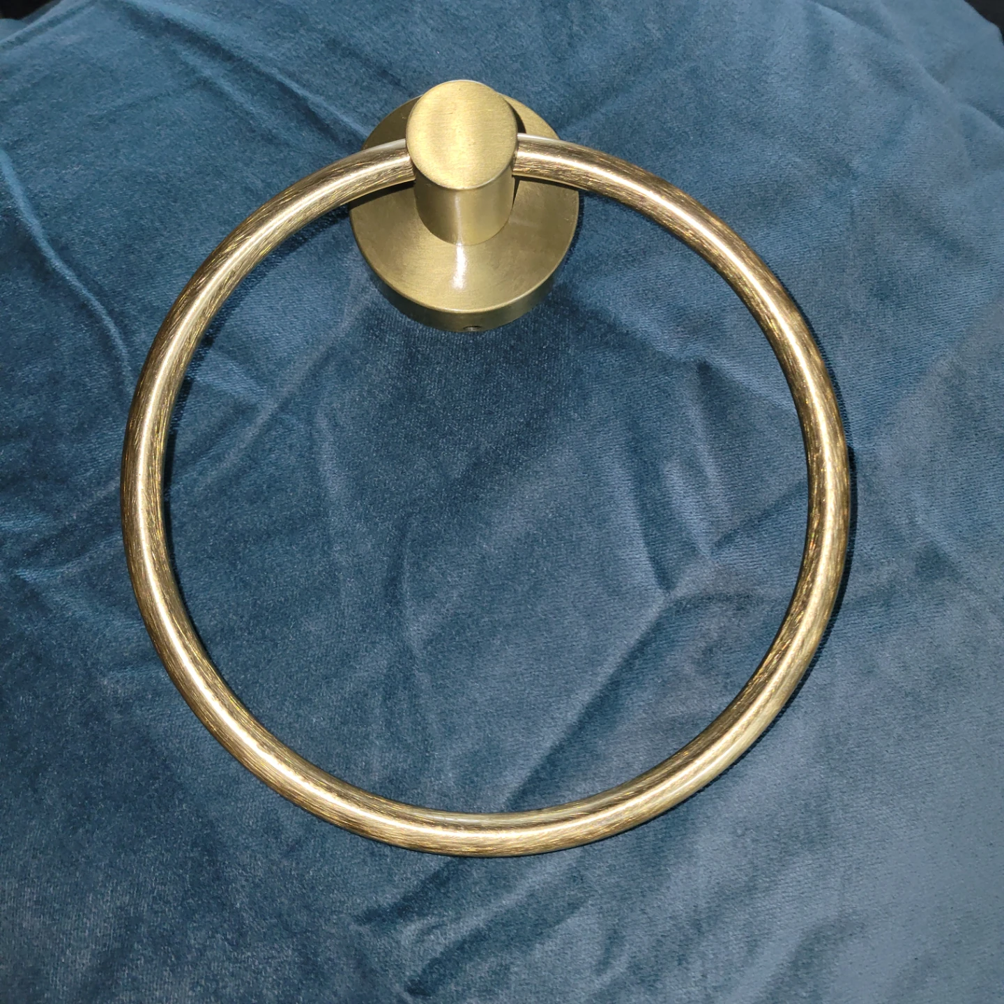 Towel ring - Brushed gold - photo 2