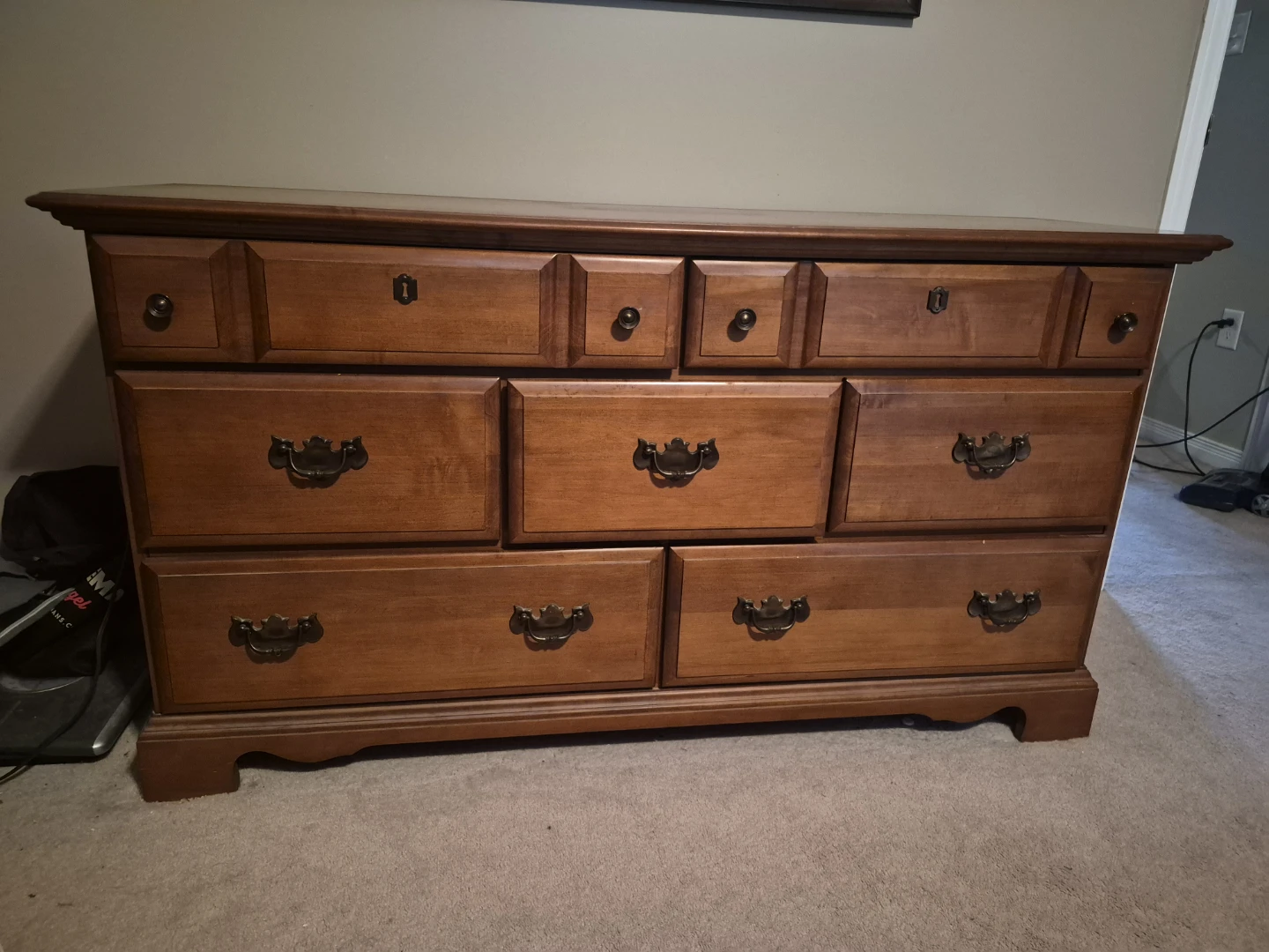 Wooden Dresser with 7 Drawers