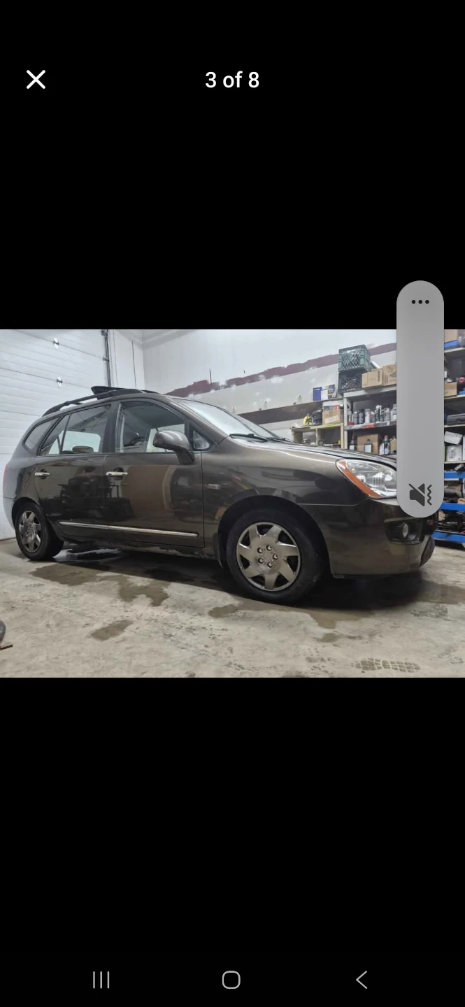 Kia Rondo 2009 - photo 3