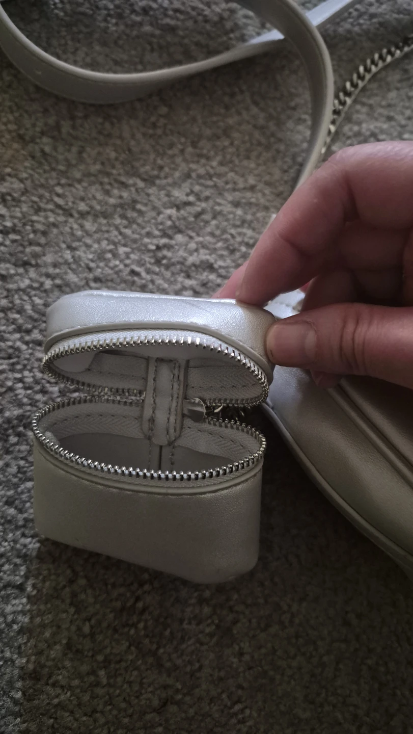 Steve Madden Silver Shoulder Bag with Detachable Pouch - photo 5