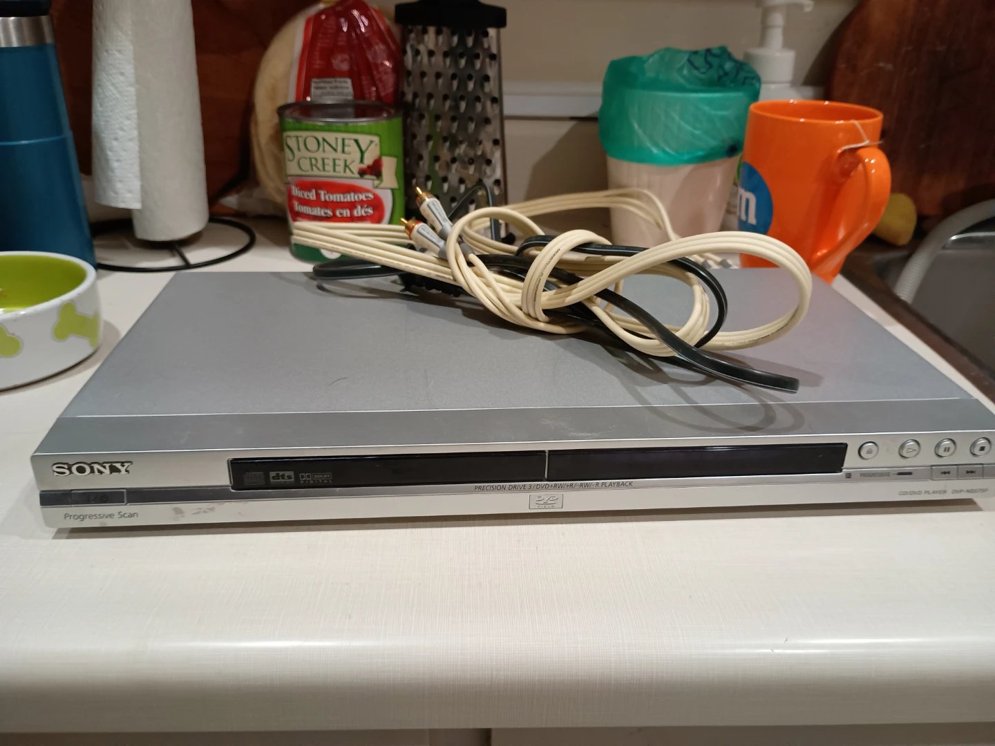 TAKING OFFERS Sony Progressive Scan CD/DVD Player DVP-NS750
