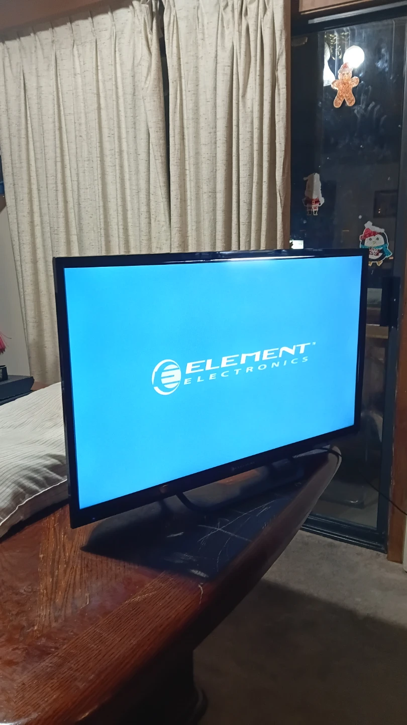Element Electronics TV - photo 4