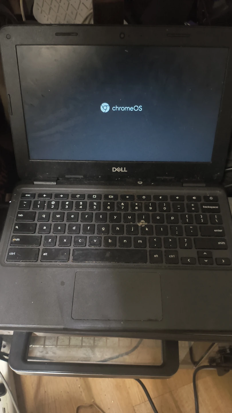 Dell Chromebook Laptop - photo 2