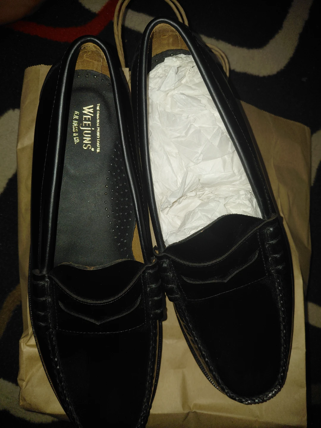 G.H. Bass & Co. Weejuns Black Leather Penny Loafers - photo 2