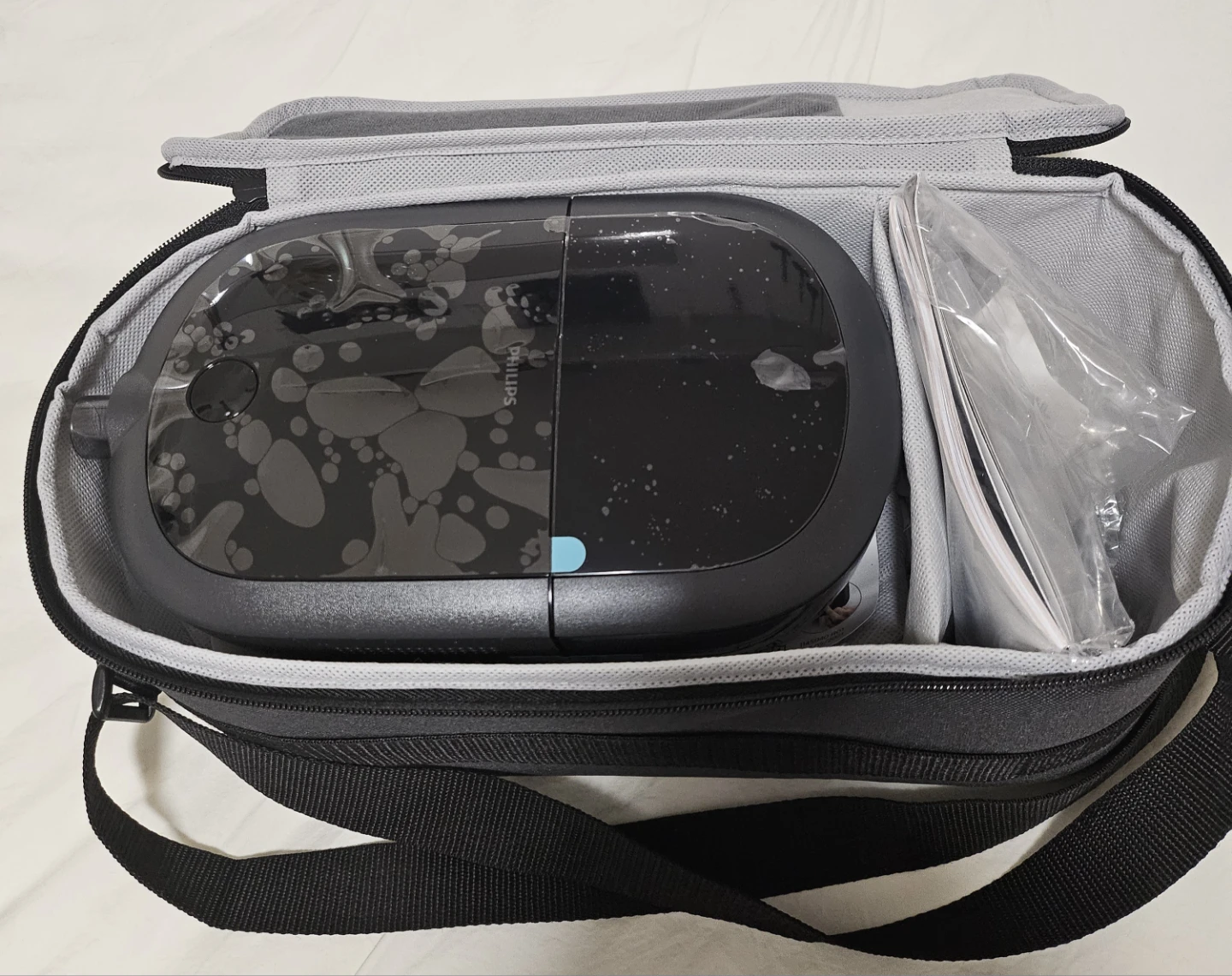Philips Respironics DreamStation 2 Auto Advanced CPAP machine. 