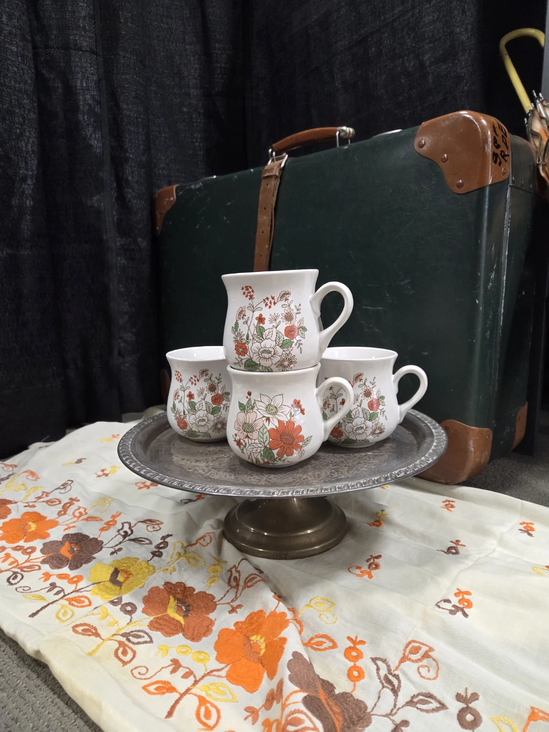 Set of 4 Floral Mugs - photo 3