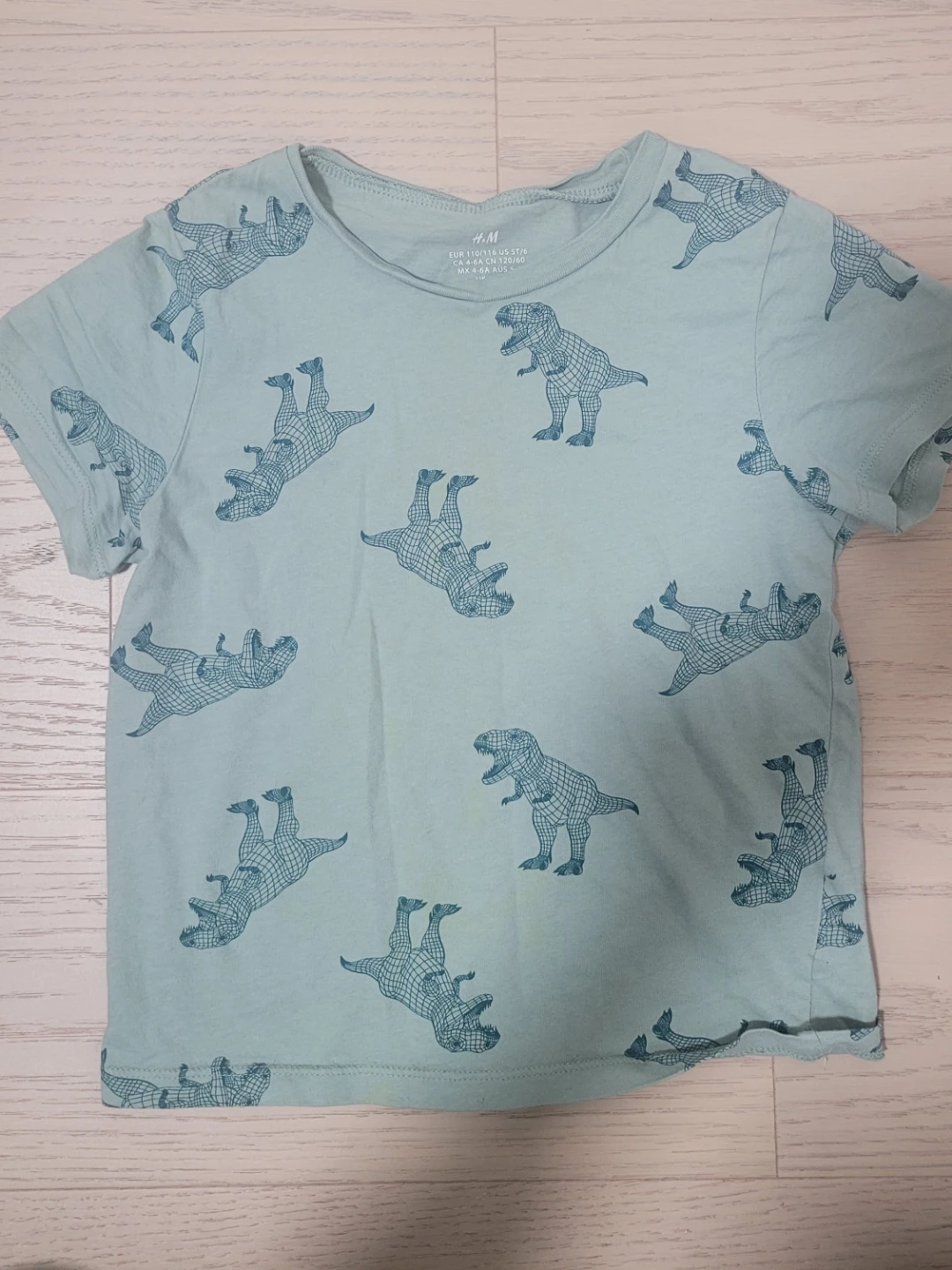 Well worn long sleeve and short sleeve T-shirts for 4T and 5T - photo 3