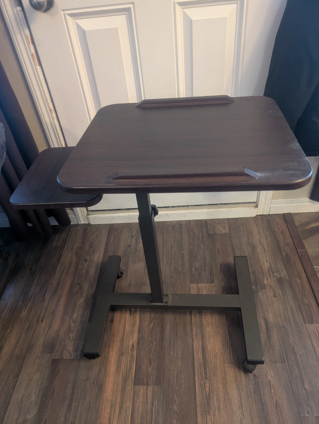 Adjustable Rolling Laptop Table