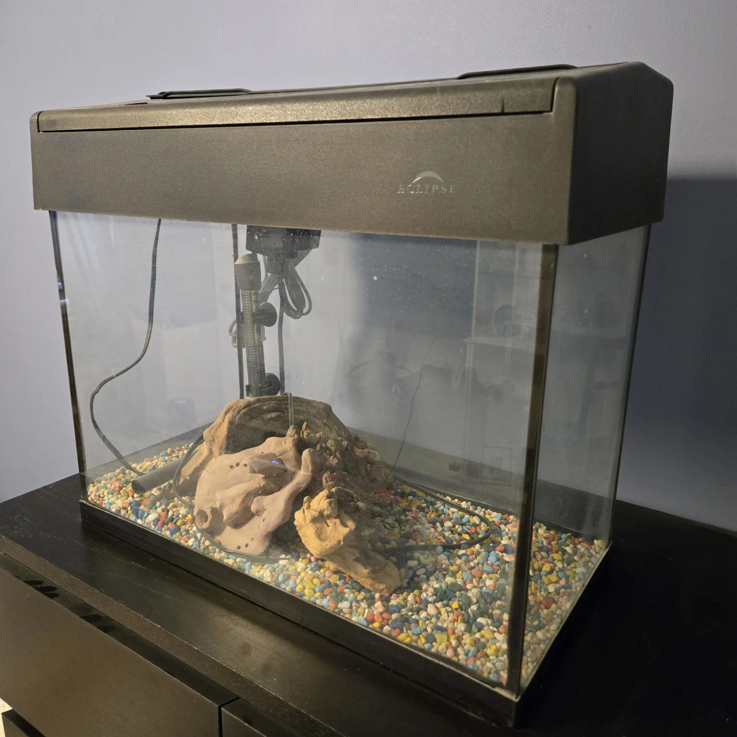 10 gallon Fish tank. Aquarium. Never used. Pickup in etobicoke..
